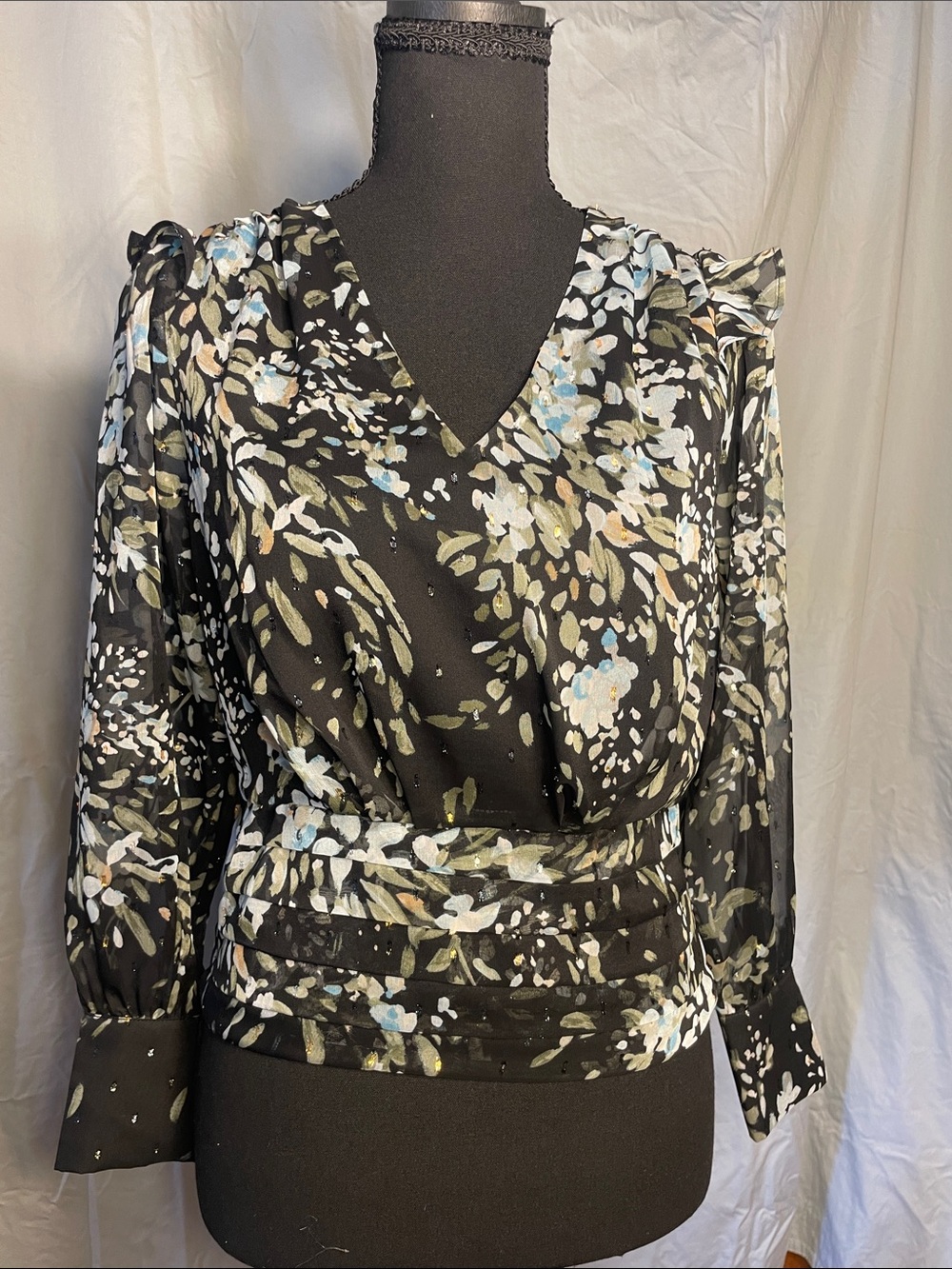 Floral V-Neck Blouse in Black